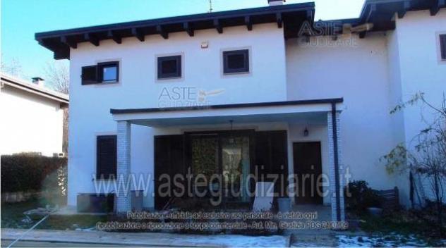 casa indipendente in vendita a Paruzzaro