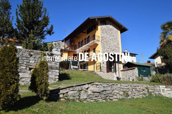 casa indipendente in vendita a Paruzzaro
