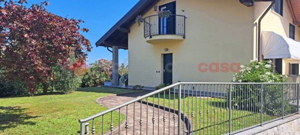 casa indipendente in vendita a Paruzzaro