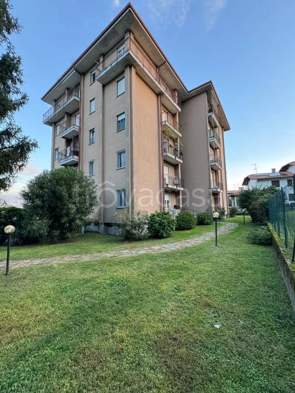 appartamento in vendita a Paruzzaro