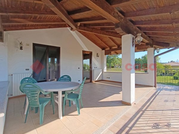 casa indipendente in vendita a Paruzzaro