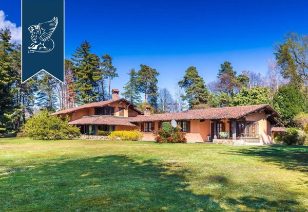 casa indipendente in vendita a Paruzzaro