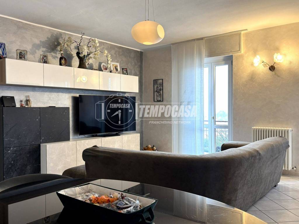 appartamento in vendita a Paruzzaro