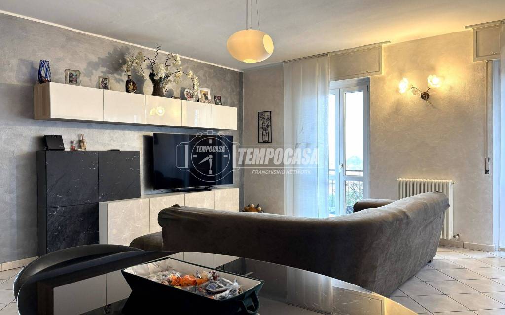 appartamento in vendita a Paruzzaro