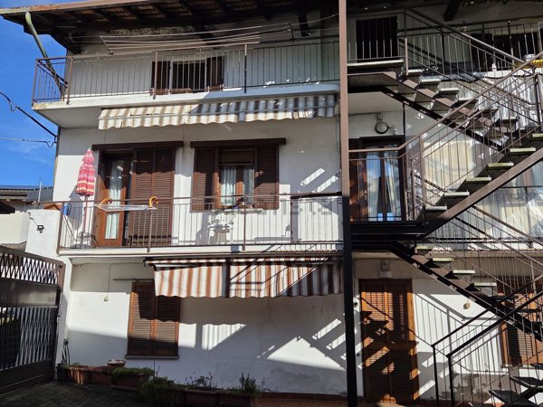 appartamento in vendita a Paruzzaro