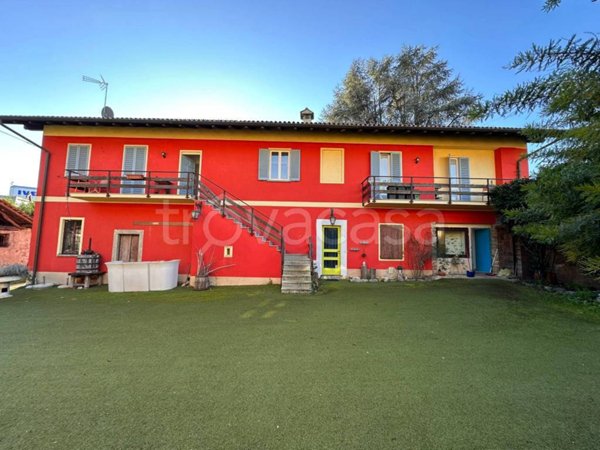 intera palazzina in vendita a Paruzzaro
