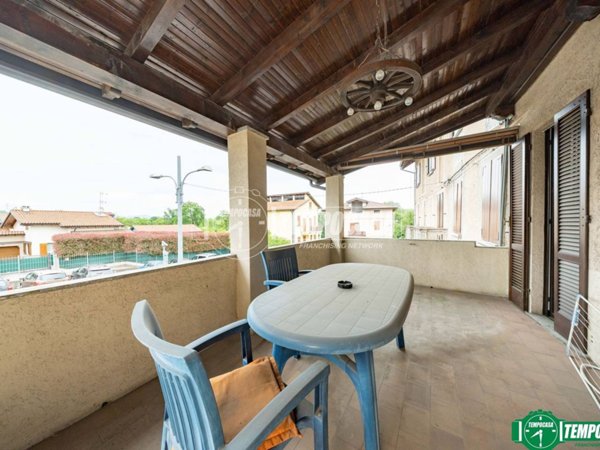 casa indipendente in vendita a Paruzzaro