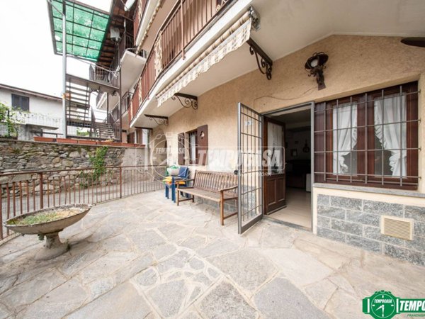 casa indipendente in vendita a Paruzzaro