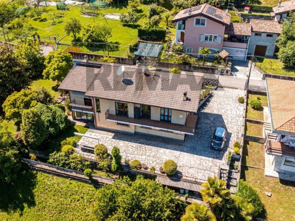 casa indipendente in vendita a Paruzzaro