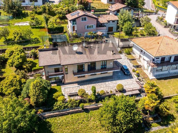 casa indipendente in vendita a Paruzzaro