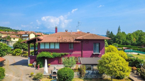 casa indipendente in vendita a Paruzzaro