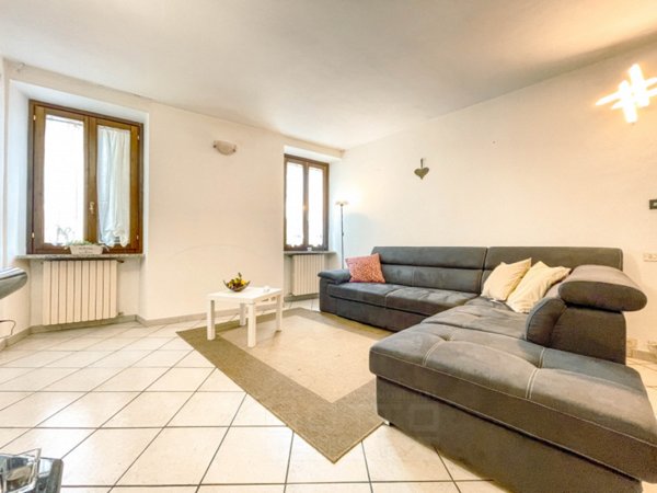 appartamento in vendita a Pella