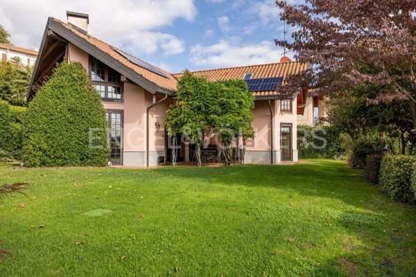 casa indipendente in vendita a Pella