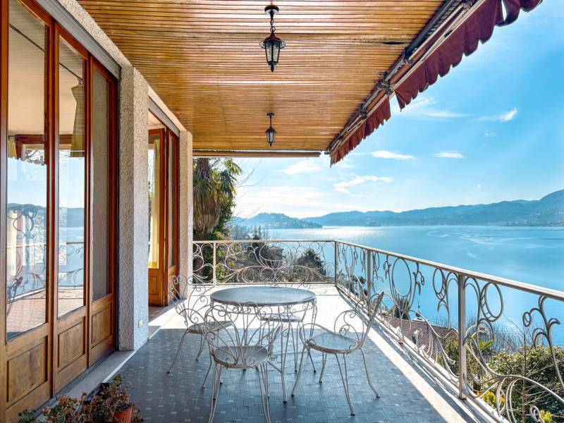 casa indipendente in vendita a Pettenasco