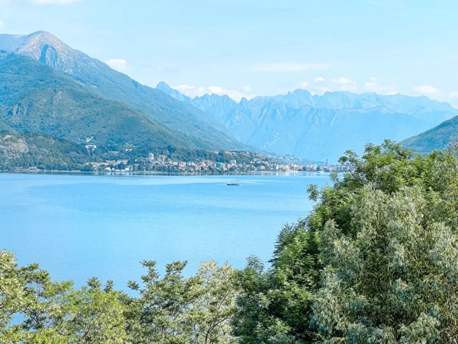 casa indipendente in vendita a Pettenasco in zona Crabbia