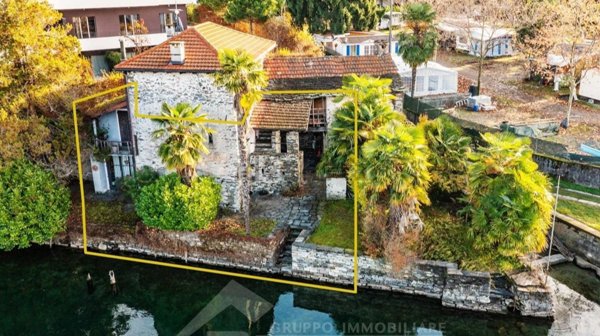 casa indipendente in vendita a Pettenasco