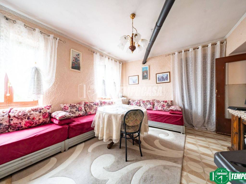casa indipendente in vendita a Pisano