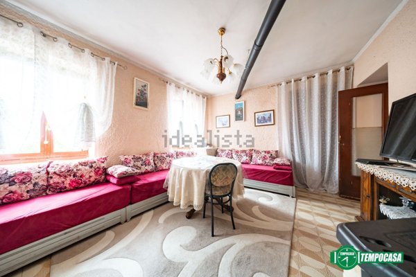 casa indipendente in vendita a Pisano