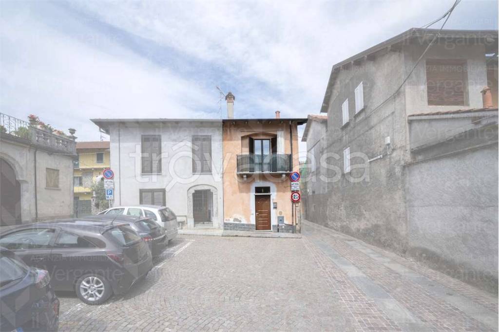 casa indipendente in vendita a Pisano