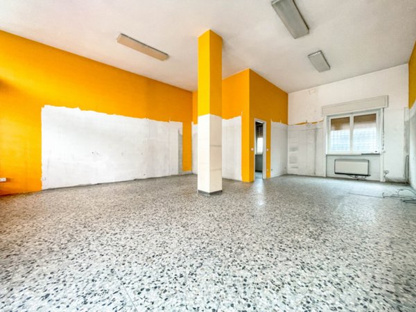 negozio in vendita a Pogno