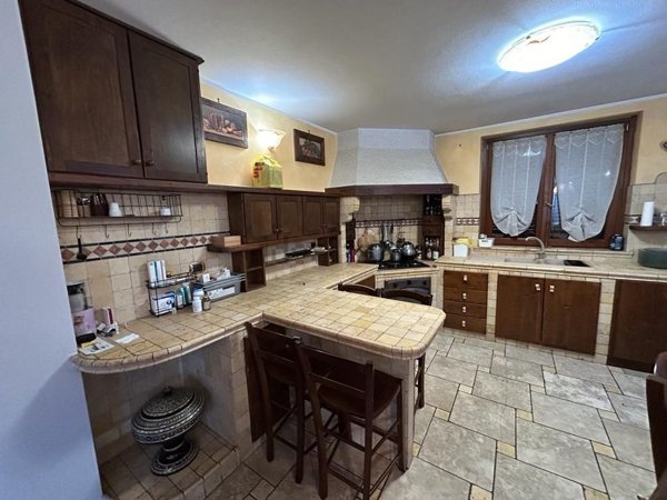 casa indipendente in vendita a Pombia