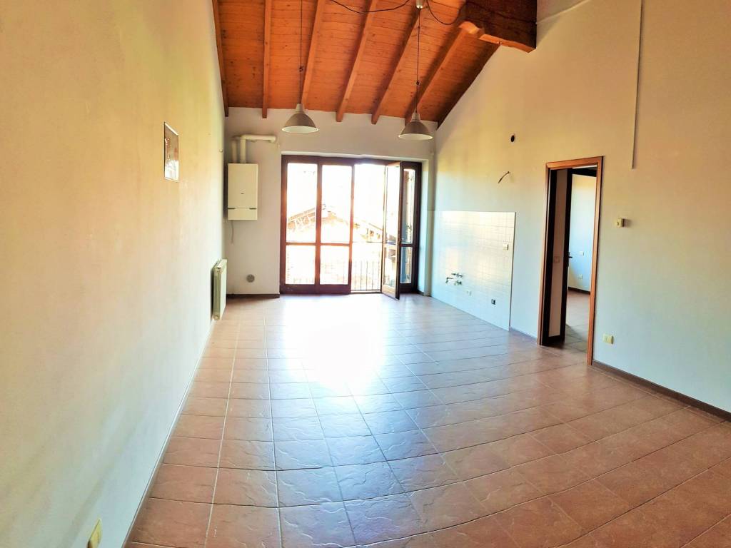 appartamento in vendita a Pombia