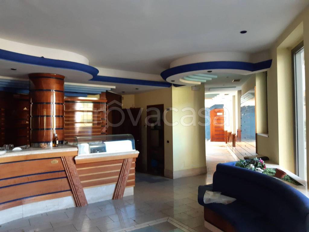 negozio in vendita a Pombia