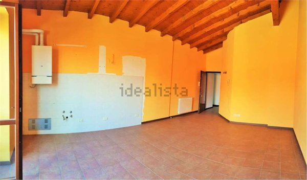 appartamento in vendita a Pombia