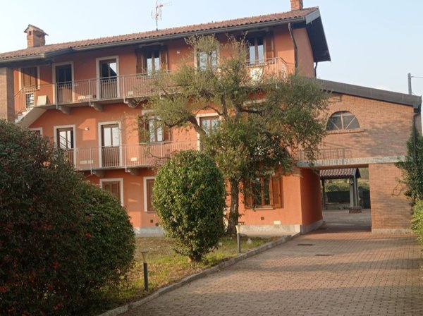 appartamento in vendita a Pombia