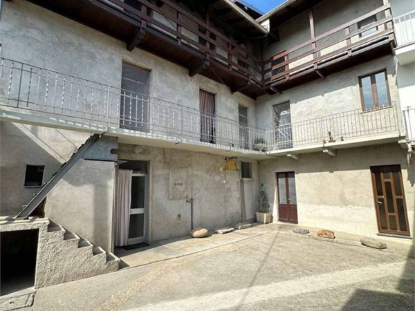 appartamento in vendita a Pombia