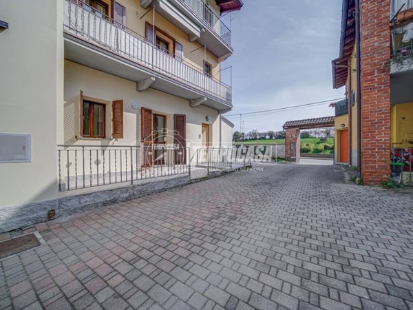 appartamento in vendita a Pombia