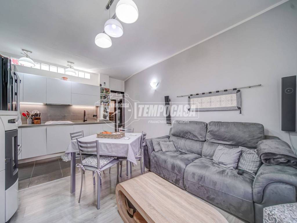 appartamento in vendita a Pombia