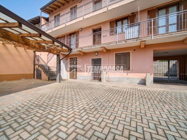 appartamento in vendita a Pombia