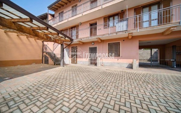 appartamento in vendita a Pombia