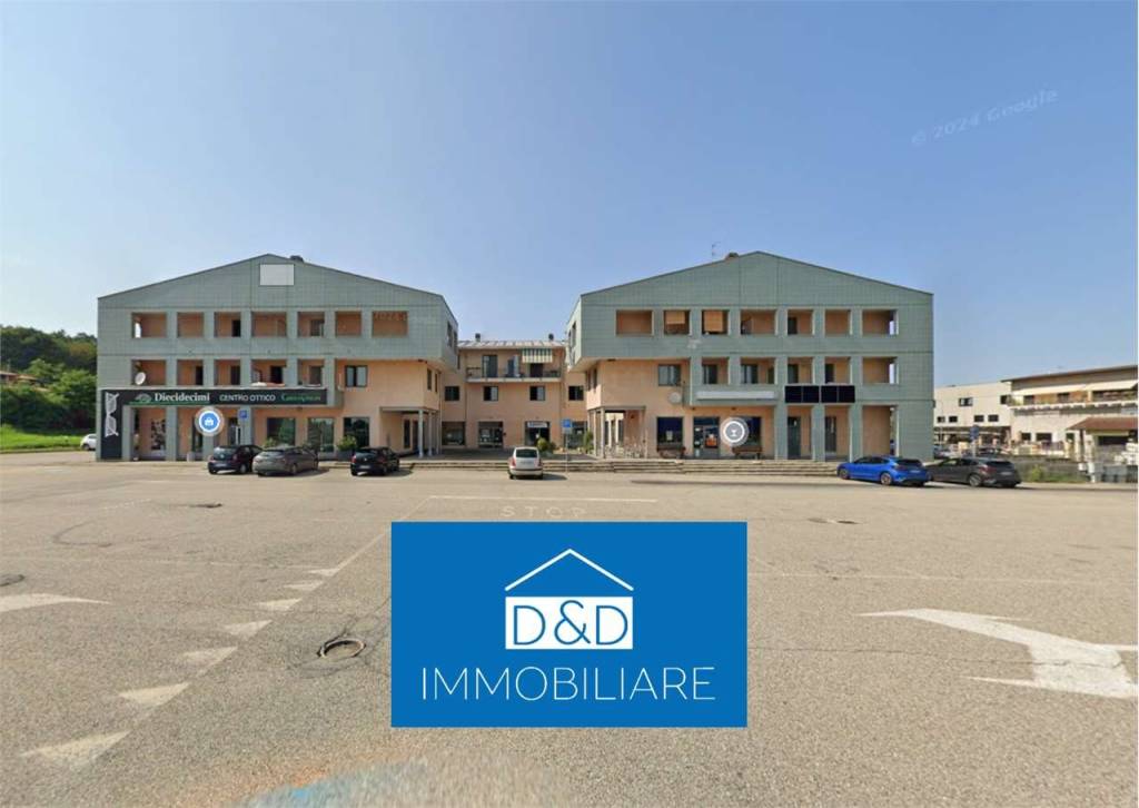 negozio in vendita a Pombia