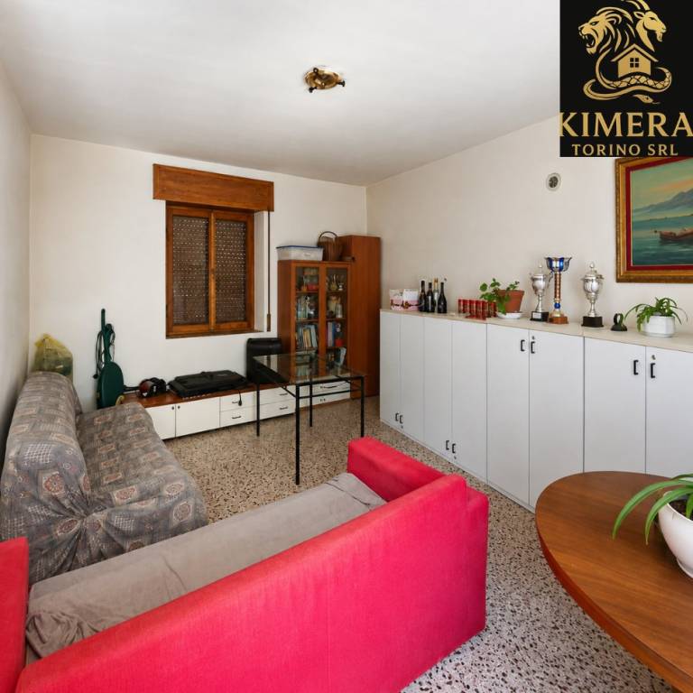 casa indipendente in vendita a Pombia