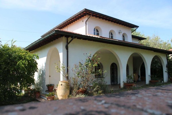 casa indipendente in vendita a Bientina in zona Santa Colomba