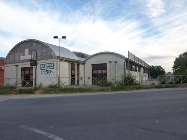 capannone in vendita a Bientina