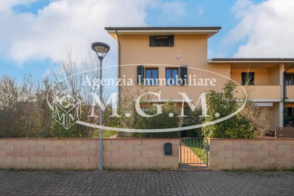 casa indipendente in vendita a Bientina