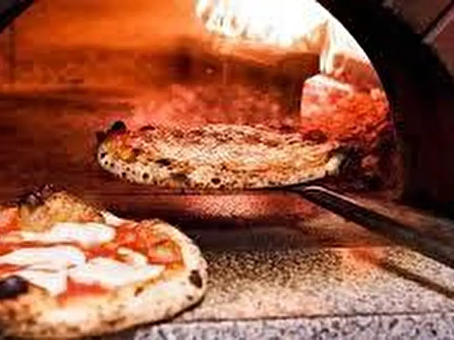 negozio in vendita a Bientina