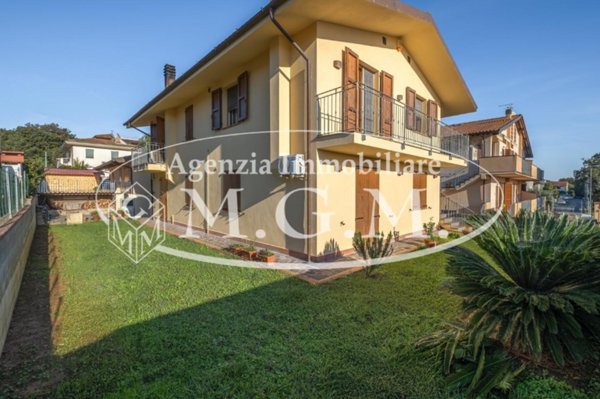 appartamento in vendita a Bientina in zona Quattro Strade