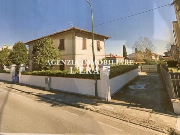 casa indipendente in vendita a Bientina