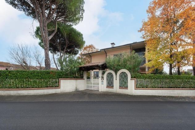 casa indipendente in vendita a Bientina