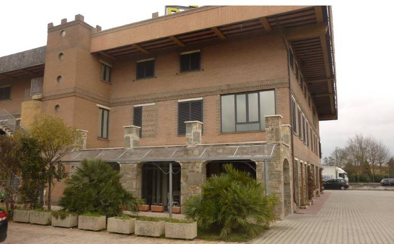 intera palazzina in vendita a Bientina