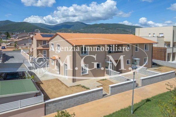 casa indipendente in vendita a Bientina