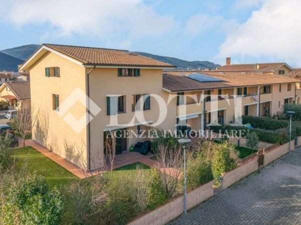 casa indipendente in vendita a Bientina