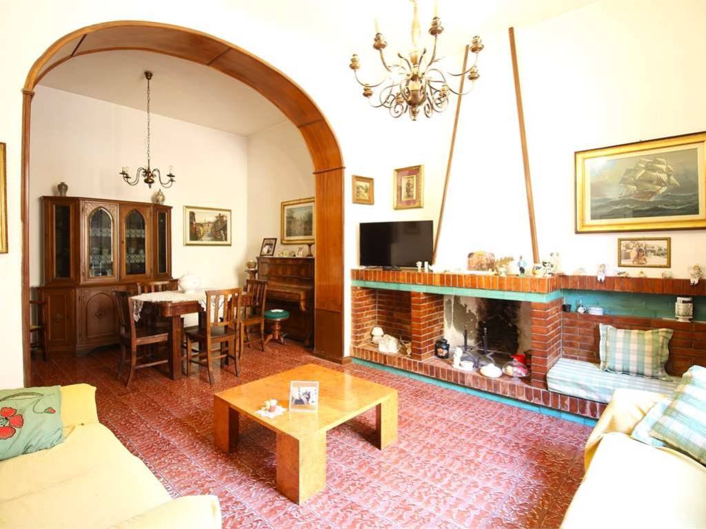 casa indipendente in vendita a Bientina