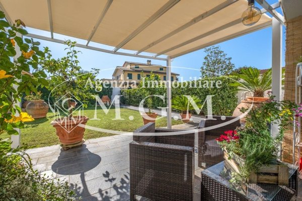 casa indipendente in vendita a Bientina