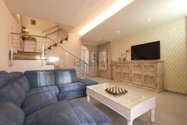 casa indipendente in vendita a Bientina