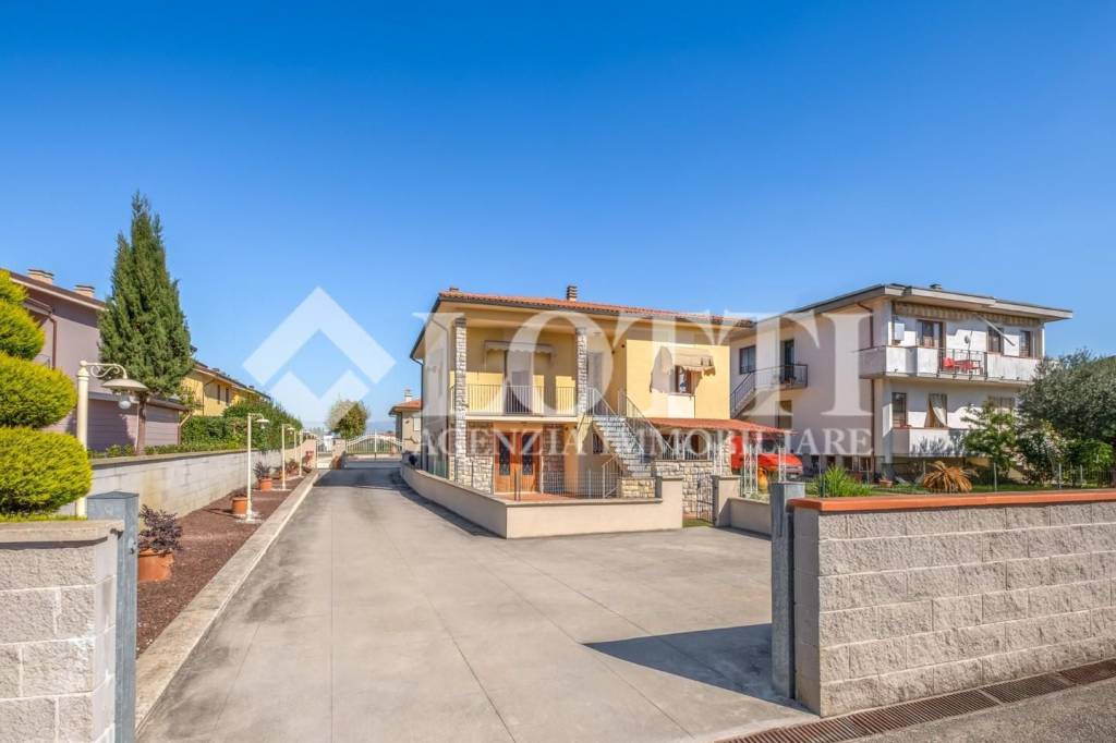 casa indipendente in vendita a Bientina